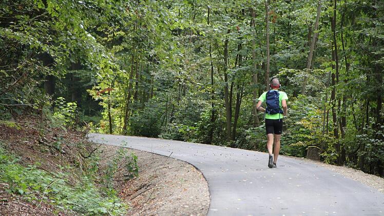 Jogger sind beispielsweise auf der Strecke unterwegs - genauso wie Radfahrer und Skater. Foto: Ulrike Müller
