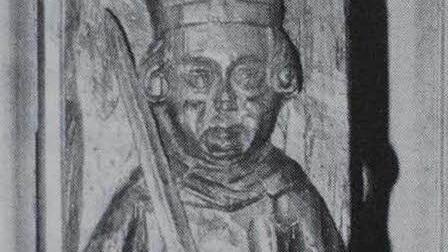 Der Opferstock der alten Kapelle steht heute in Hochstahl.Repros: Wolf