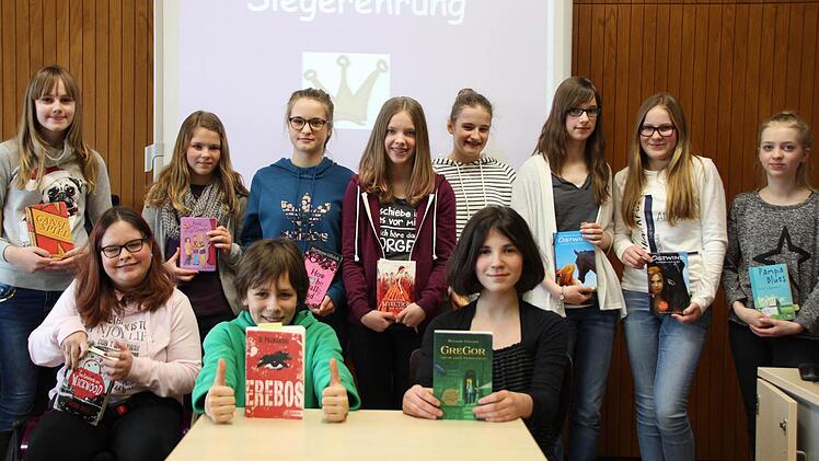 Alle Teilnehmer des Vorlesewettbewerbs der mittelfränkischen Realschulen