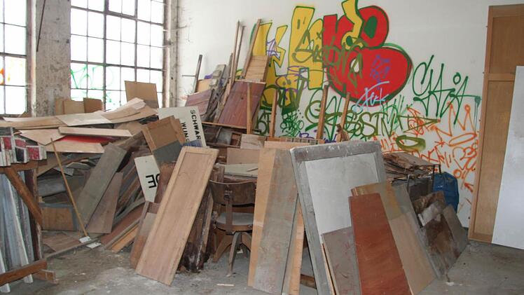 Derzeit wird innen entrümpelt. Foto: Sonny Adam