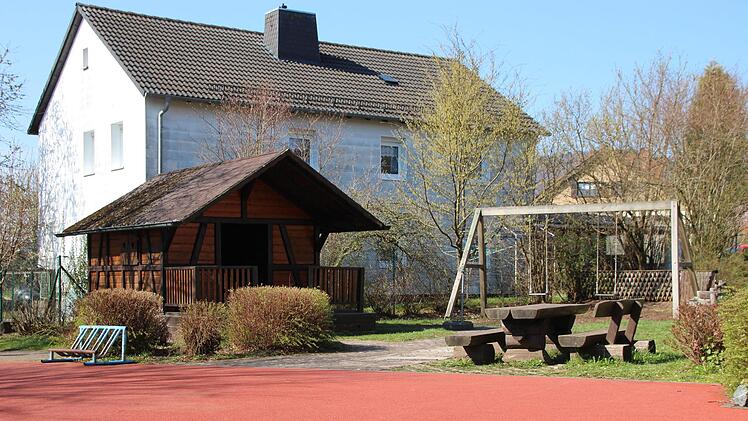Der oberen Teil des Spielhofes: Hier sollen die Baumstämme liegen. Foto: Leonie Hauck