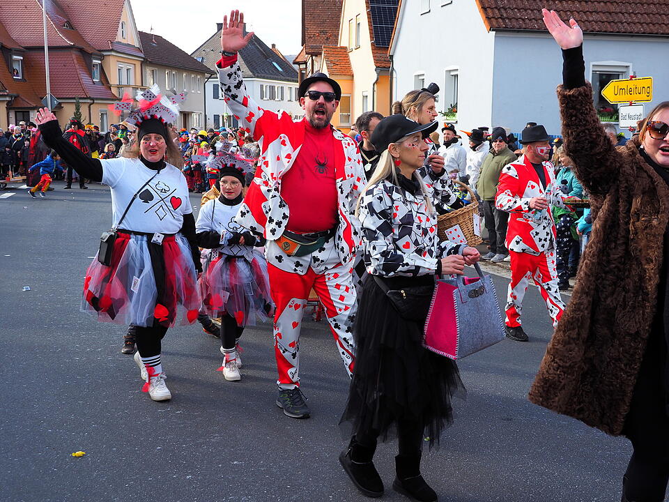 Wildes Faschingstreiben in Steinach an der Saale.