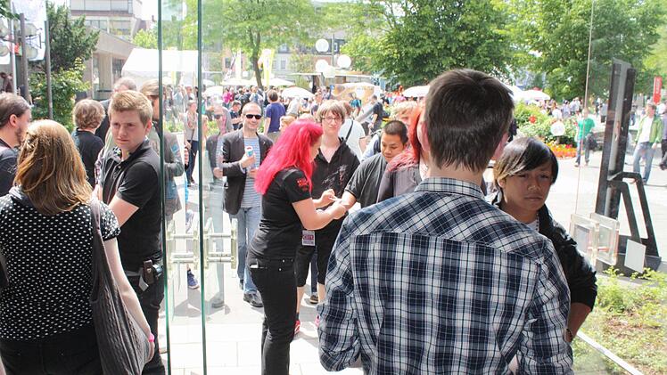 Großer Andrang am Eröffnungstag.