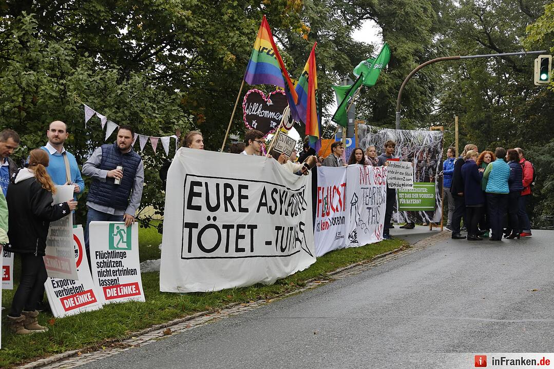 Orban besucht CSU in Kloster Banz: Opposition demonstriert