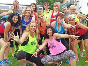Die "Caerobic- Kids" und die Zumba-Showtanzgruppe von "Caerobics" dürften zu heißen Rhythmen begeistern und auch Bewegung unter die Zuschauer bringen. Foto: Archiv/Karl-Heinz Hofmann