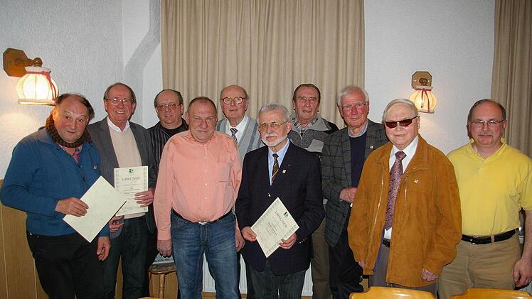 Sie alle sind Sammler aus Leidenschaft und wurden für die langjährige Treue zum Verein ausgezeichnet.