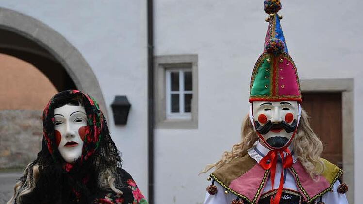 Die Hennebergmuseum werden Faschingsmasken ausgestellt.Foto: Björn Hein