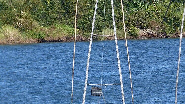 Sieht idyllisch aus, ist aber harte Arbeit: Fischfang auf den Philippinen.