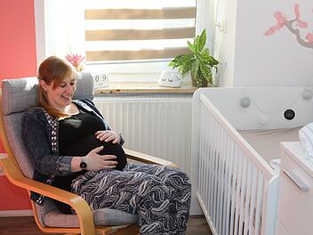 Trotz Corona-Krise: Die Forchheimerin Natalie Kugler freut sich auf ihre Tochter Tamina, voraussichtlicher Entbindungstermin ist der 9. Mai. Foto: Barbara Herbst