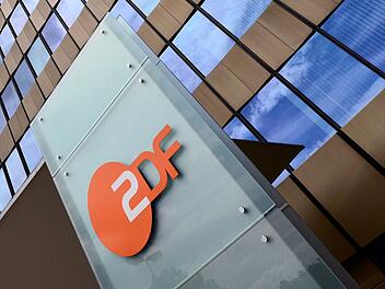 Im ZDF kam es am Mittwochabend zu einer kleinen Panne: Statt des Krimiformats "Aktenzeichen XY... ungel&ouml;st" wurde pl&ouml;tzlich die "Tagesschau" gezeigt.