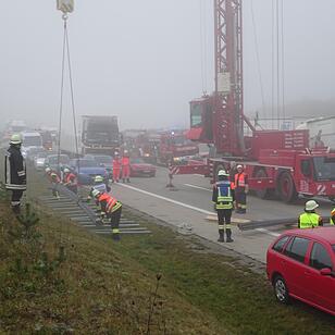 Unterfranken: Spektakulärer Unfall auf der A71