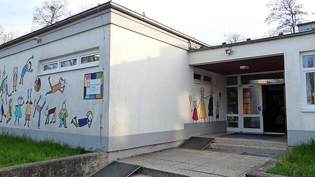 Der Kindergarten in Wonfurt muss dringend erweitert werden. Als erste Ma&szlig;nahme wird die bestehende Containeranlage erweitert.  Foto: cl