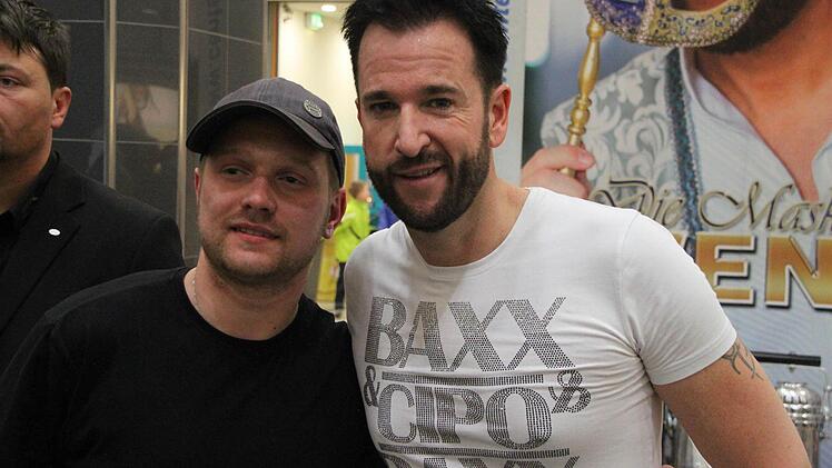 Michael Wendler und seine Fans. Foto: Jürgen Gärtner