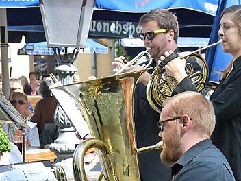Blechbl&auml;sermusik mit Anspruch pr&auml;sentierte das Flower-Brass-Ensemble aus Minnesota. Fotos: Uschi Prawitz