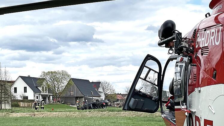Der Rettungshubschrauber "Christoph 27" traf zuerst am Unfallort ein.
