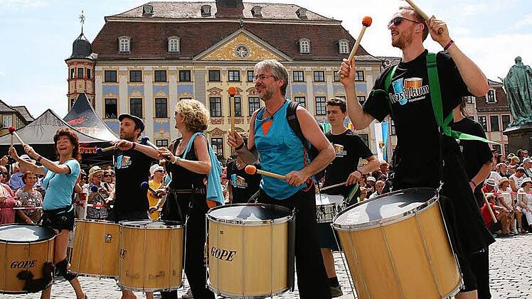 Impressionen vom Samba-Umzug 2015. Foto: Albert Höchstädter
