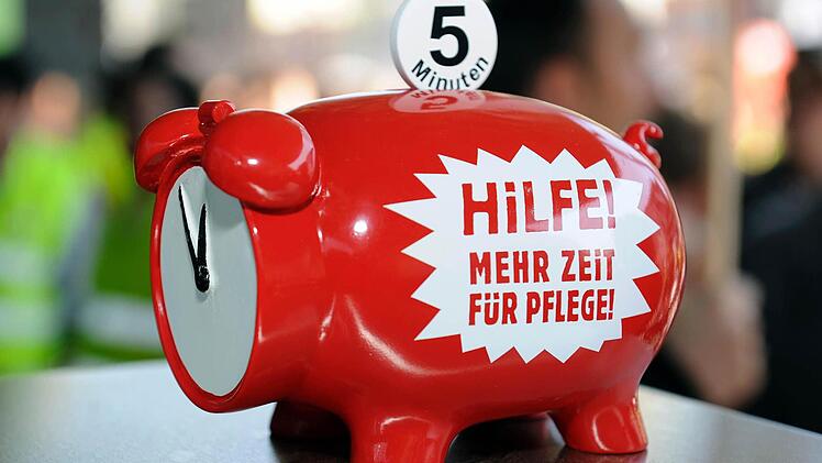 So manche Pflegekraft könnte ein Zeitsparschwein gut gebrauchen. Foto: Marius Becker/dpa