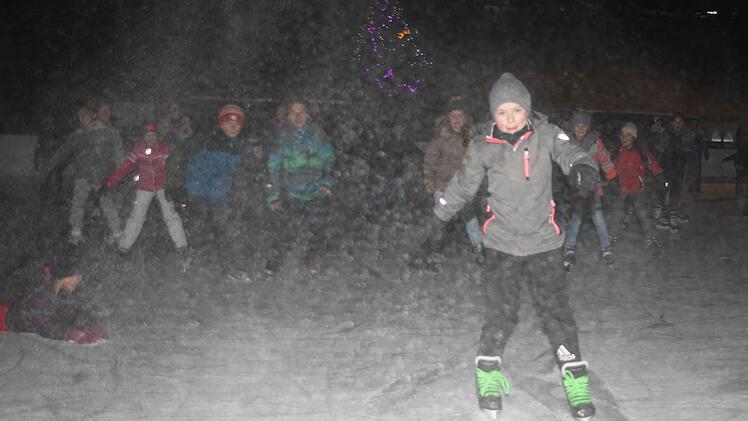 Impressionen von der Eisdisco Foto: Dagmar Besand