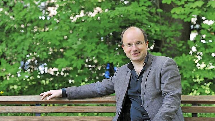 Freut sich schon auf die neue Konzertsaison: Coburgs Generalmusikdirektor Roland Kluttig. Foto: Andrea Kremper