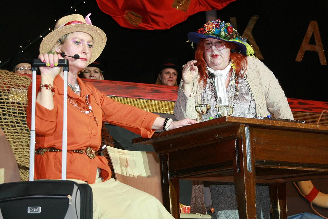 Frauen-Faschingssitzung
