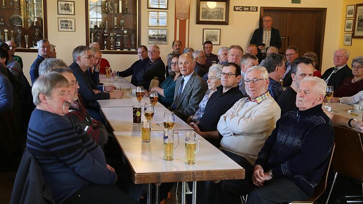 Gut besucht war die Imkerversammlung Foto: Franz Galster