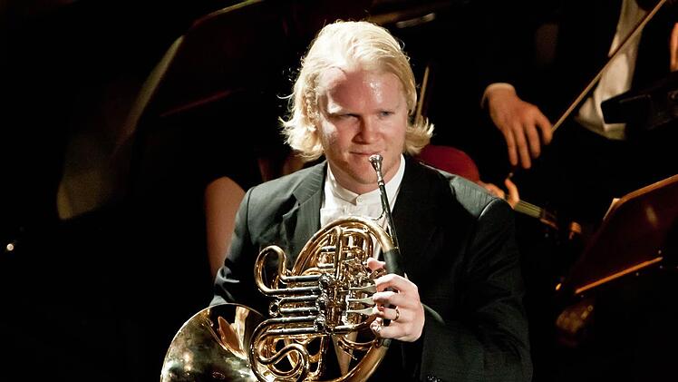 Ein Wiederhören mit dem Hornisten Christoph Eß gibt es beim 1. Sinfoniekonzert des Landestheaters Coburg am 16. und 17. September.Foto: Archiv/Jochen Berger