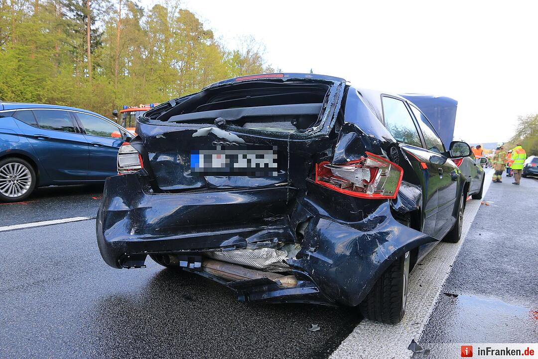 Schneeschauer löst schwere Massenkarambolage auf der A70 aus