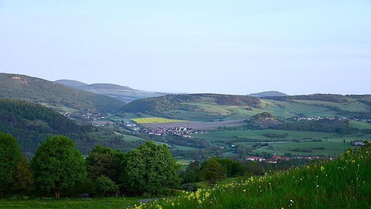 Blick ins Tal vom Gl&auml;serberg.  Foto: Anna-Lena Bieneck
