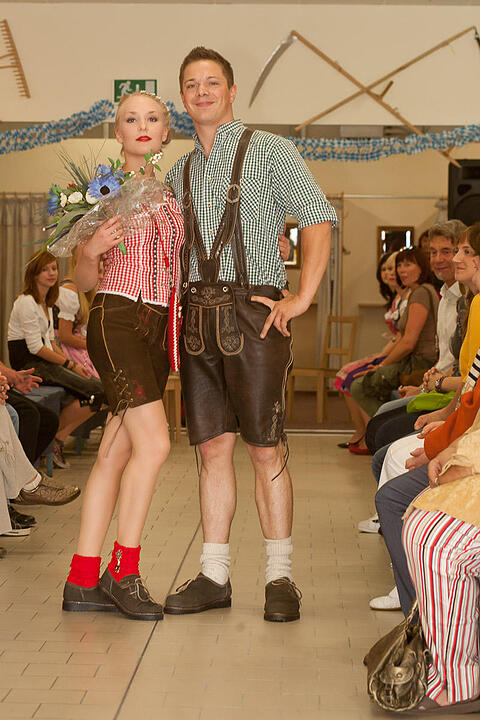 Sandmadla Kuer - Trachtenhof Nuebler