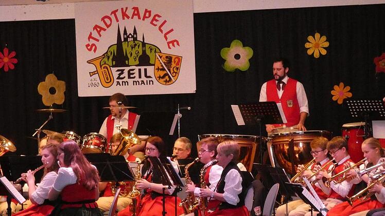 Das Publikum war begeistert von den Darbietungen der Stadtkapelle Zeil.