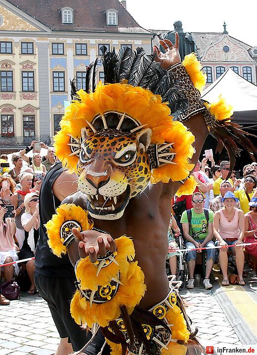 C_0710_Sambaumzug_26