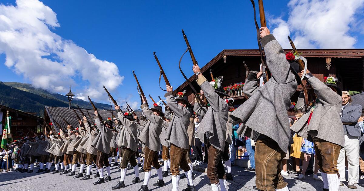 Tiroler-Sch-tzenvereine-lehnen-Frauen-am-Gewehr-klar-ab