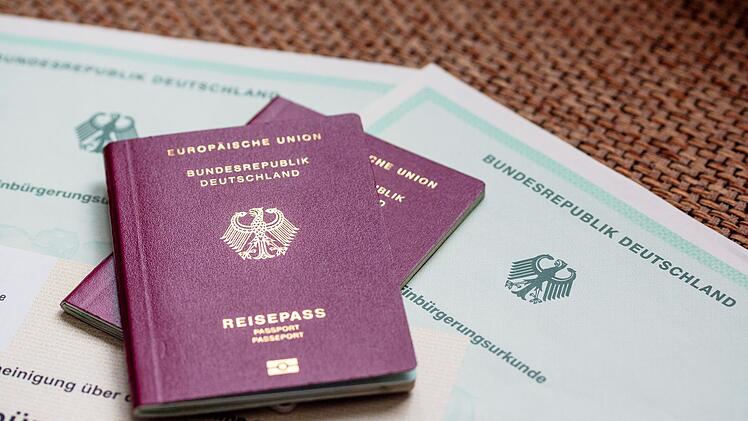 Einb&uuml;rgerung in Deutschland