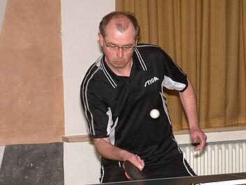 Am 9:7-Erfolg des SV Friesen gegen den TSV Teuschnitz II in der 1. Kreisliga war Dietmar Zwingmann mit dem Gewinn von zwei Einzeln beteiligt.  Foto: Hans Franz