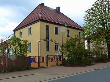 Der alte Kindergarten in Eltingshausen wird durch einen Neubau abgelöst. Rund vier Millionen Euro soll die neue Kita kosten, deren exakter Standort noch nicht feststeht.