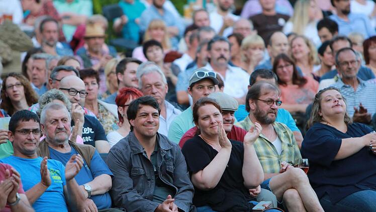 Impressionen vom Auftakt des Tambacher Sommers mit Willy AstorFoto: Jochen Berger