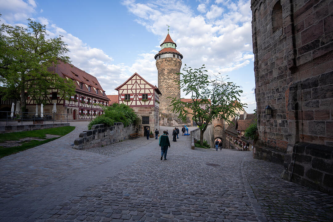 Nürnberg erstrahlte in BLAU.