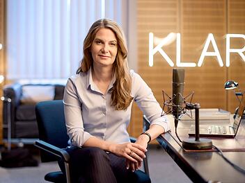 Das Reportage-Format "KLAR" wird im Wechsel von NDR und BR produziert und im Wechsel von Tanit Koch (Bild) und Julia Ruhs moderiert.