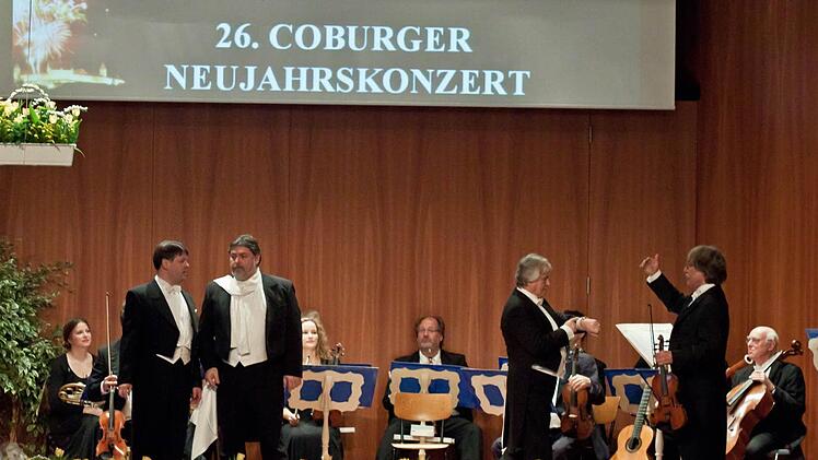 Applaus für das ,Alt-Wiener Strauss-Ensemble' beim Coburger Neujahrskonzert.Foto: Jochen Berger
