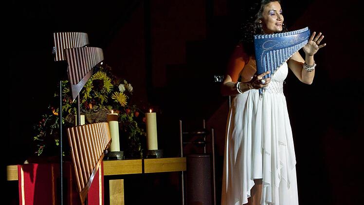 Daniela dé Santos verzauberte das Publikum in der Coburger Heilig-Kreuz-Kirche. Foto: Jochen Berger