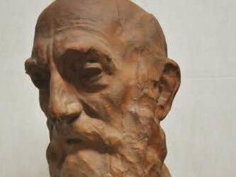 Die Büste von Albert Puchner, geschaffen von dem Neustadter Bildhauer Prof. Edmund Moeller. Sie stand früher auf einem Wandsockel im obersten Stockwerk der Volksschule Heubischer Straße. Foto: Dieter Seyfarth