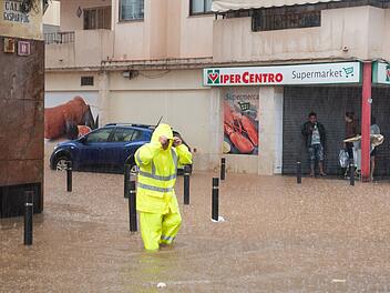 Ex-Hurrikan Gabrielle setzt Teile Spaniens unter Wasser