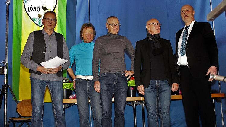 Das Running Team des TSV  Höchstadt mit Karlheinz Schatz, Rainer Scheckenbach, Werner Dengler und Joachim Masatz (v. l.) gewann den zweiten Platz der Bayerischen Seniorenmannschaft in Regensburg.Evi Seeger