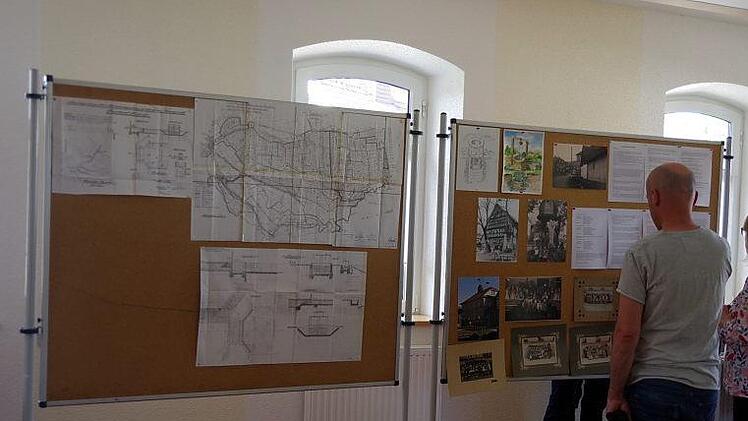 Ergebnisse der geschichtlichen Recherchen  wurden in einer Ausstellung in der Alten Schule präsentiertHeike Schülein