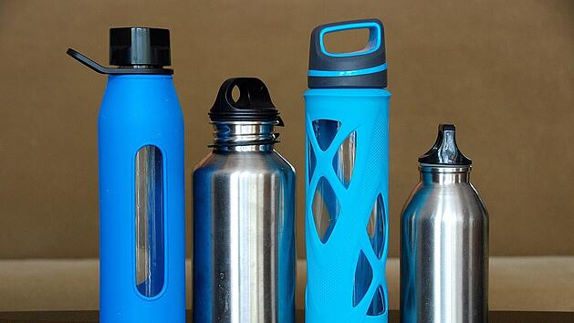 Kunststoff, Glas oder Edelstahl: Diese Trinkflaschen eignen sich f&uuml;r Schulkinder
