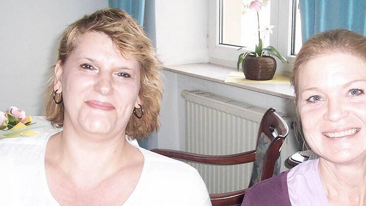 Edith Sommerlade und Ancelin Vollhals haben in der Pflege ihren Beruf und ihre Berufung gefunden.
