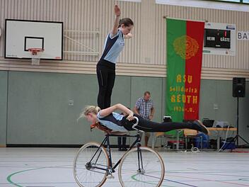 Das Zweier-Paar Linda Kasseck und Anna-Lena Wagner feierte den Tagessieg.  Fotos: privat