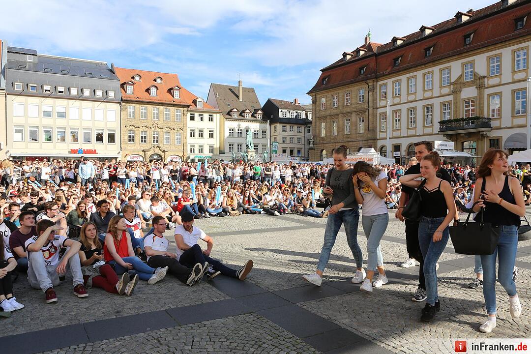 Bamberg; Public-Viewing zum Spiel Deutschland gegen Nordirland; Foto: Barbara Herbst