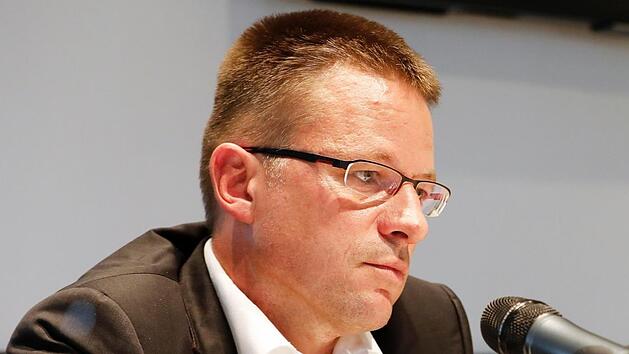 Nach drei Jahren in der Euroleague gehen die Bamberger in der kommenden Saison in einem anderen europ&auml;ischen Wettbewerb an den Start. Gesch&auml;ftsf&uuml;hrer Rolf Beyer merkte j&uuml;ngst an, dass dies nicht zwangsl&auml;ufig der Eurocup sein m&uuml;sse. Foto: Daniel L&ouml;b