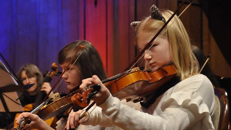 Auch für das Streichorchester ist das Elternkonzert ein beliebter Auftrittstermin. Foto: Peter Klopf